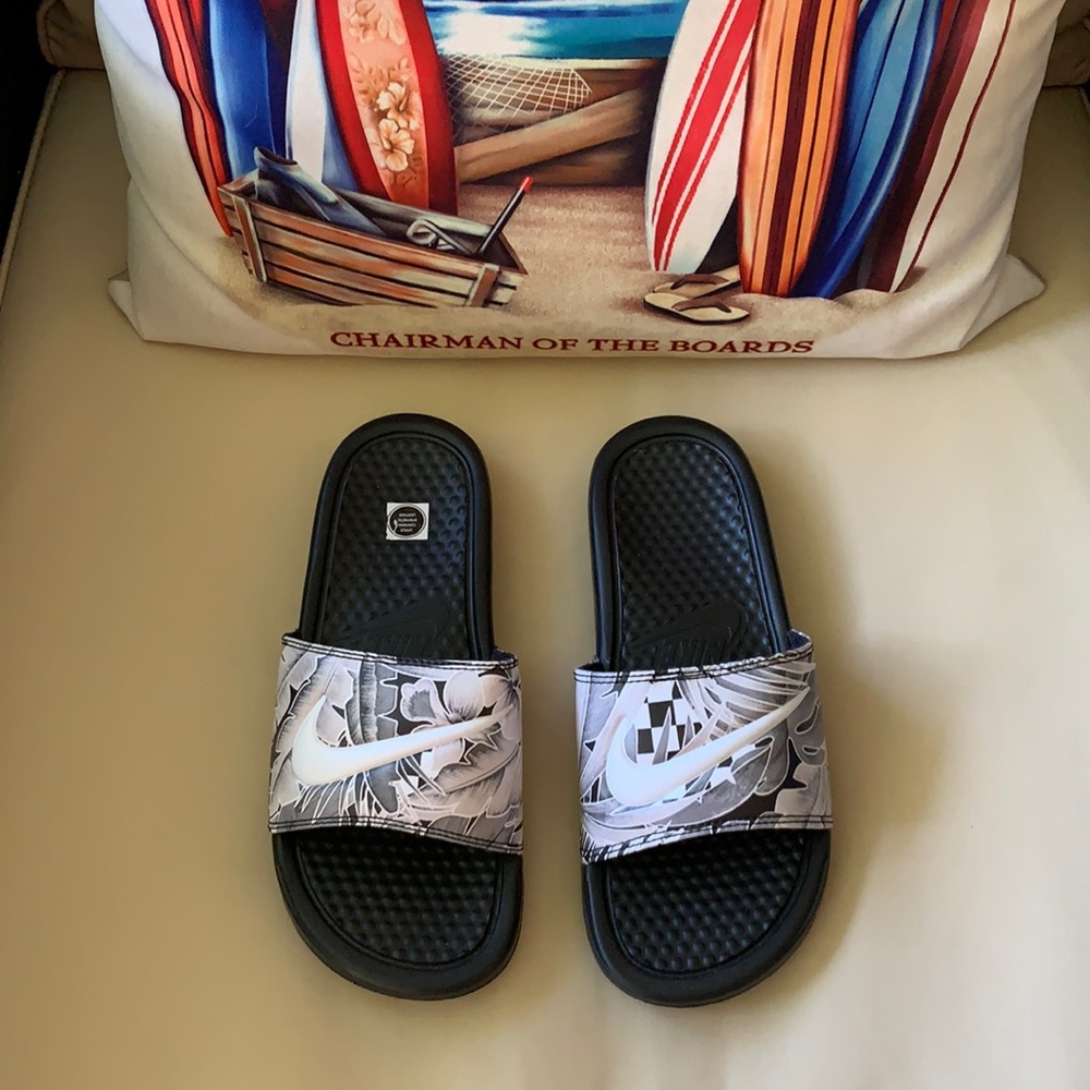 Nike slides